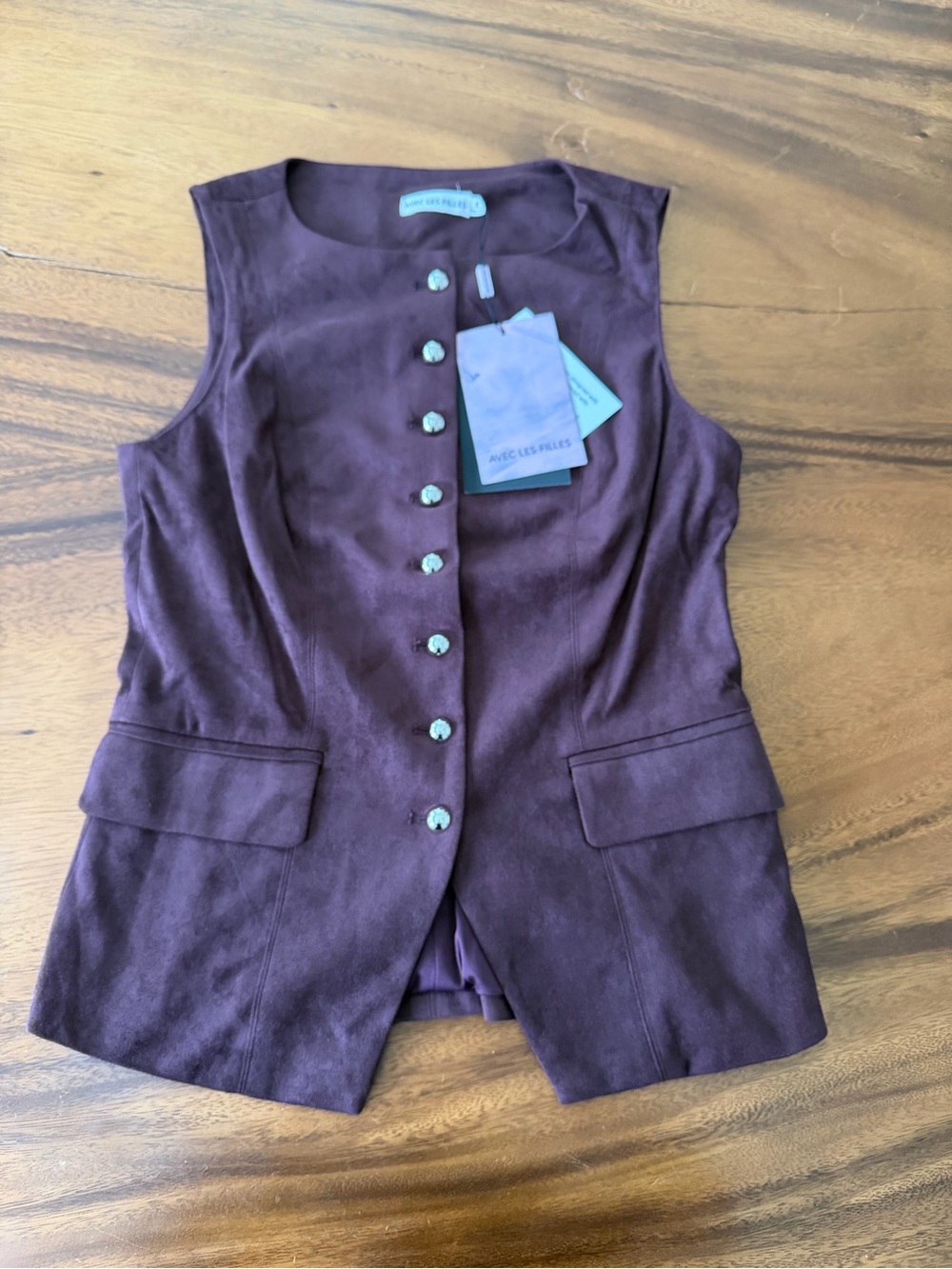 Avec Les Filles Sleeveless Button Front Vest Faux Suede in Wine Color